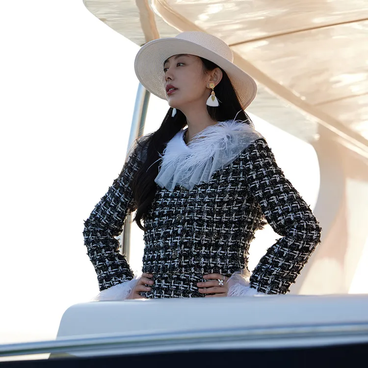 TRACY CHU 法国进口高定系列银灰鸵鸟毛拆卸领手工粗花呢时尚外套