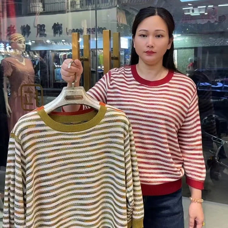 中年妈妈时尚圆领宽松百搭小众条纹长袖女士针织毛衣