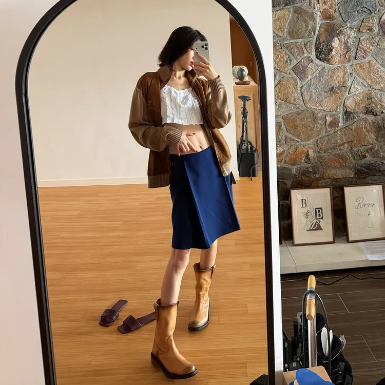 ROMI STUDIO“智性优雅”高密纤维不易软榻A字廓形半裙 RWDRXE3659