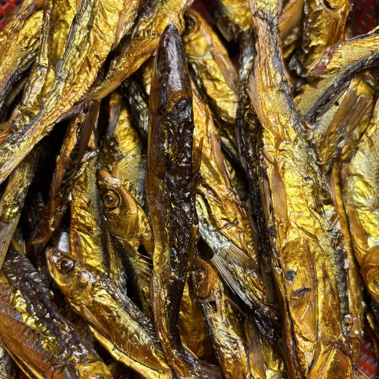 农家川条子鱼干，烟熏烘干去内脏