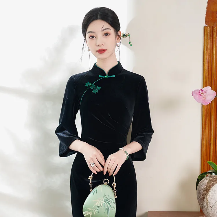 绝美新中式旗袍日常可穿2025秋冬新款加厚丝绒复古国风妈妈连衣裙