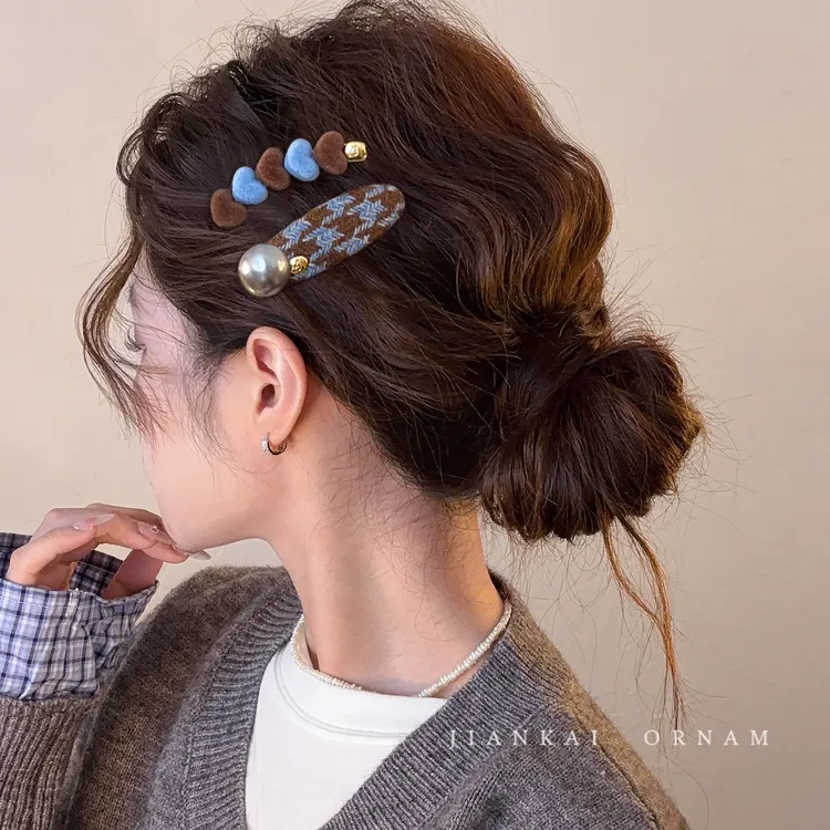 爱心撞色发夹韩系高级感丝绒侧边夹前额碎发刘海夹2025新款鸭嘴夹