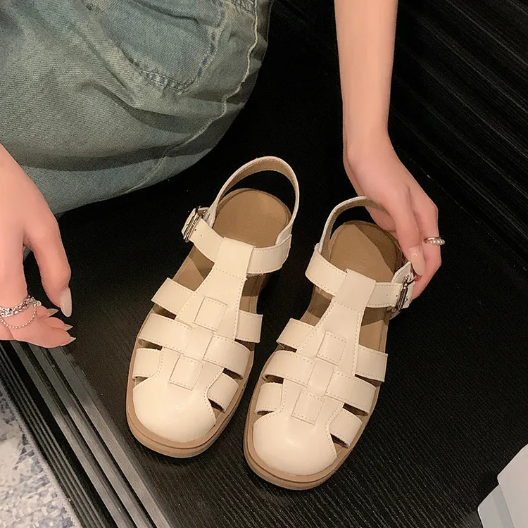 罗马凉鞋女时尚外穿夏季包头真皮平底女鞋复古镂空编织洞洞猪笼鞋