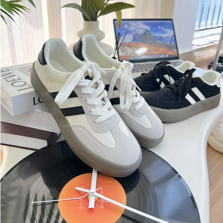 男鞋子2025新款德训鞋网红情侣学生百搭厚底低帮休闲板鞋男士爆款