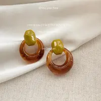 非金属亚克力耳饰 撞色亚克力琥珀色圆形几何耳饰新款时尚耳环