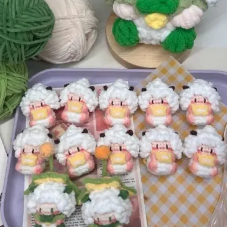 DIY成品小款5cm迷你懒羊羊钩织挂件 小款 送朋友闺蜜礼物 