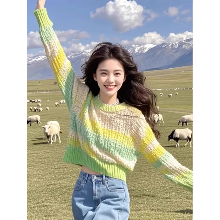 2025早秋新款小个子慵懒风元气少女风黄绿色毛衣针织衫女短款上衣