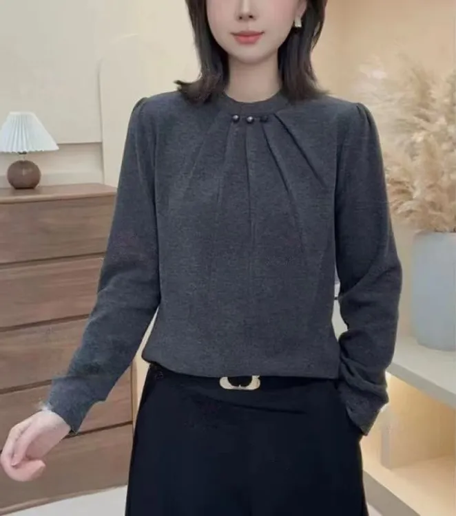2025秋冬季钉珠减龄显瘦圆领洋气气质长袖打底衫上衣女