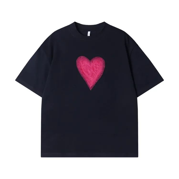 夏季新款时尚个性胸口爱心印花贴布百搭休闲显瘦圆领套头上衣