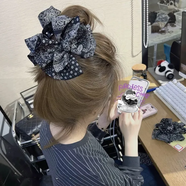 高级显发量腰果黑色碎花蝴蝶结抓夹大号盘发夹韩国网红少女鲨鱼夹