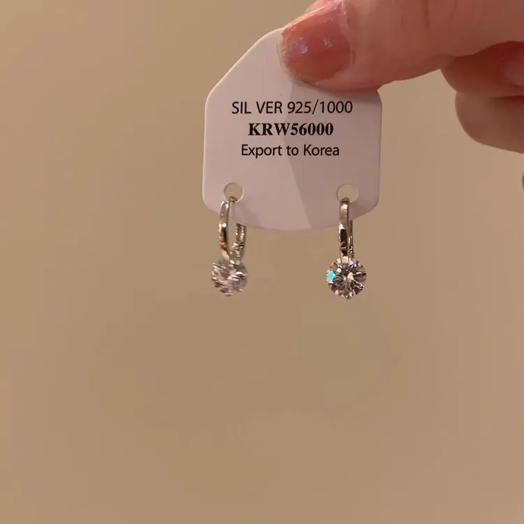 铜合金耳饰 冷淡风爆闪切面锆石耳钉韩系简约百搭耳扣气质耳饰女
