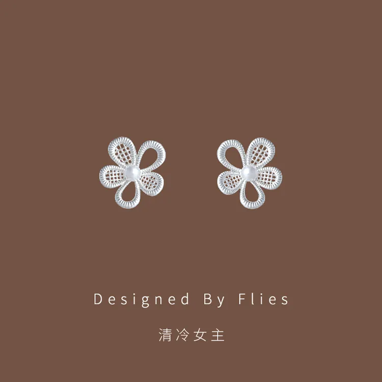 清冷女主|气质花朵耳钉法式小众设计通勤精致清冷感耳夹