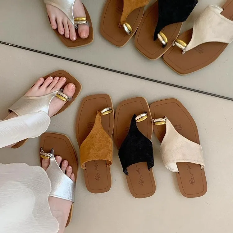 平底气质凉拖鞋女外穿夏季2025新款法式时尚休闲套趾度假沙滩凉鞋