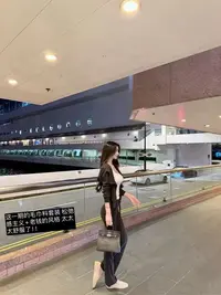 梦梦 MENGMENG｛新款纯欲收腰喇叭翻领连帽休闲套装}