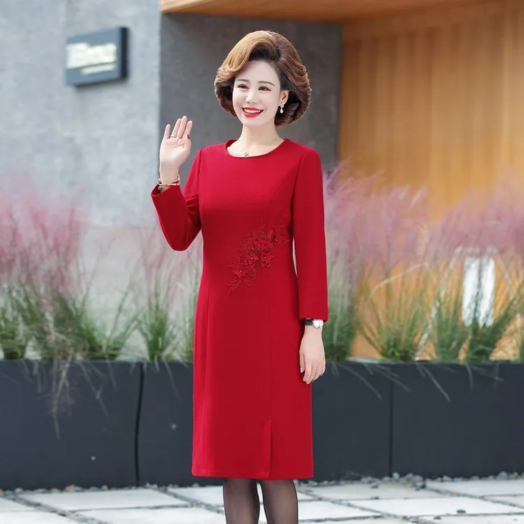 2025年冬季保暖结婚妈妈装喜婆婆加厚婚宴礼服婚礼喜服旗袍连衣裙