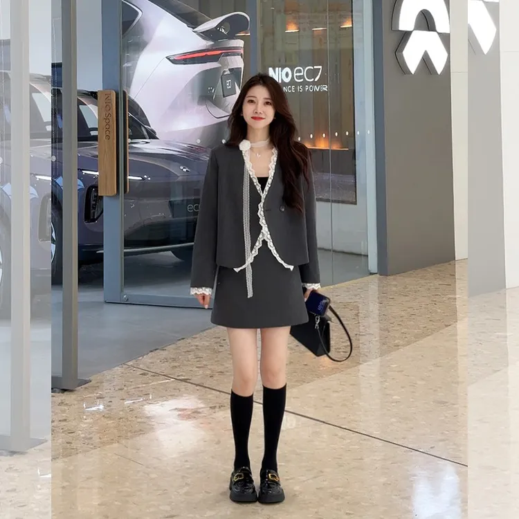 【壹壹】小众拼接设计时尚轻千金风西装半裙套装蕾丝飘带 2503Z12