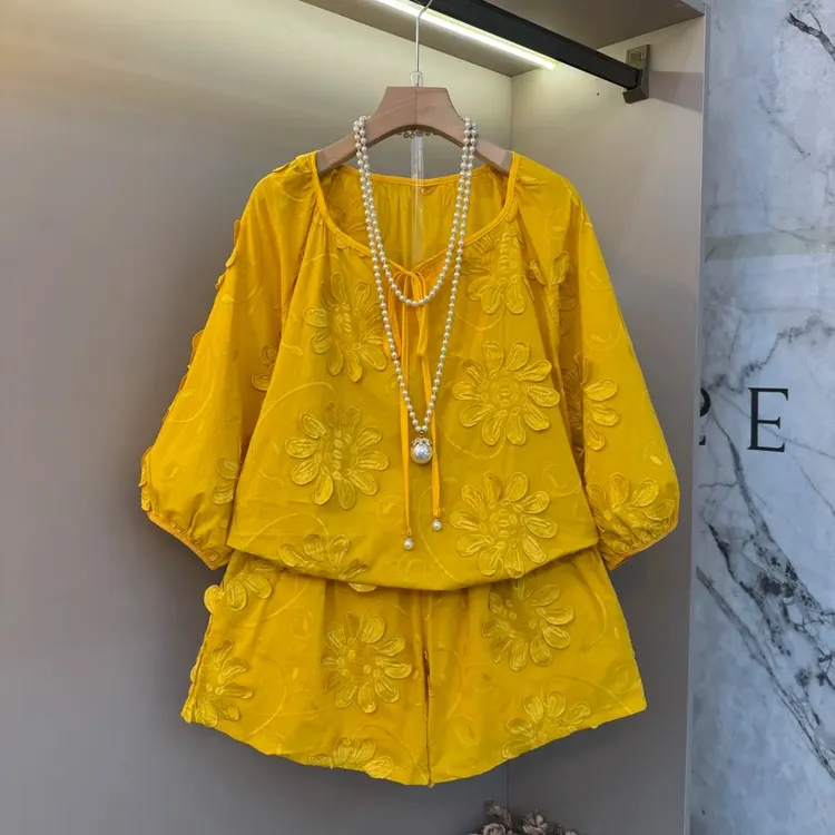 芃芃0113夏季大码浮雕繁花爆款欧货立体花朵设计欧货时尚大码女装