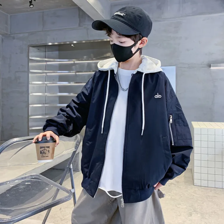 潮流休闲~男童秋季休闲棒球服韩版连帽假两件字母韩版外套10365