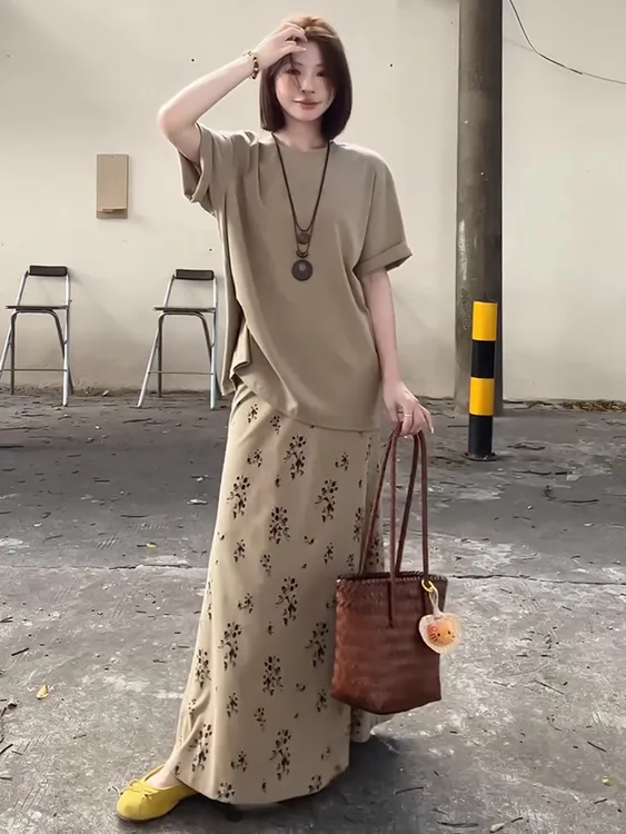 韩里韩气短袖t恤碎花半身裙两件套女夏季慵懒松弛感穿搭裙子套装