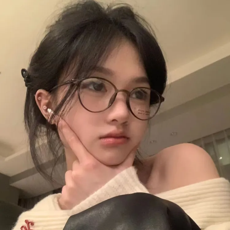 超轻冷茶色眼镜女时尚百搭高颜值素颜神器大脸显瘦防蓝光近视眼镜