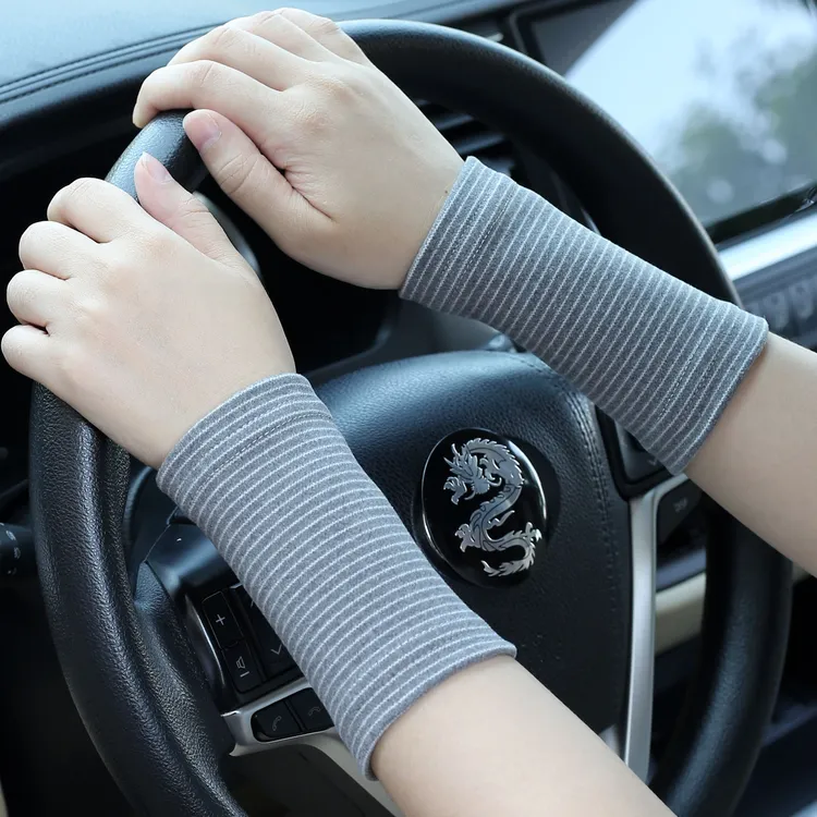 护腕保暖高弹力开车骑行运动时尚遮疤装饰手臂情侣关节短款手腕套