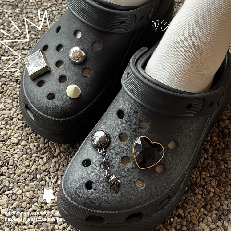 镜中心骨白洞洞鞋扣配饰洞洞鞋鞋花可拆卸高级diy装饰配件-