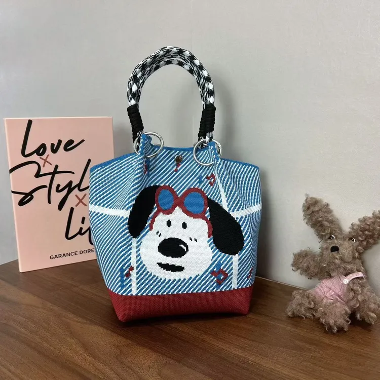 ❤nico原创新款插画师联名水桶包手铃大空间夏天洋气多巴胺高级感