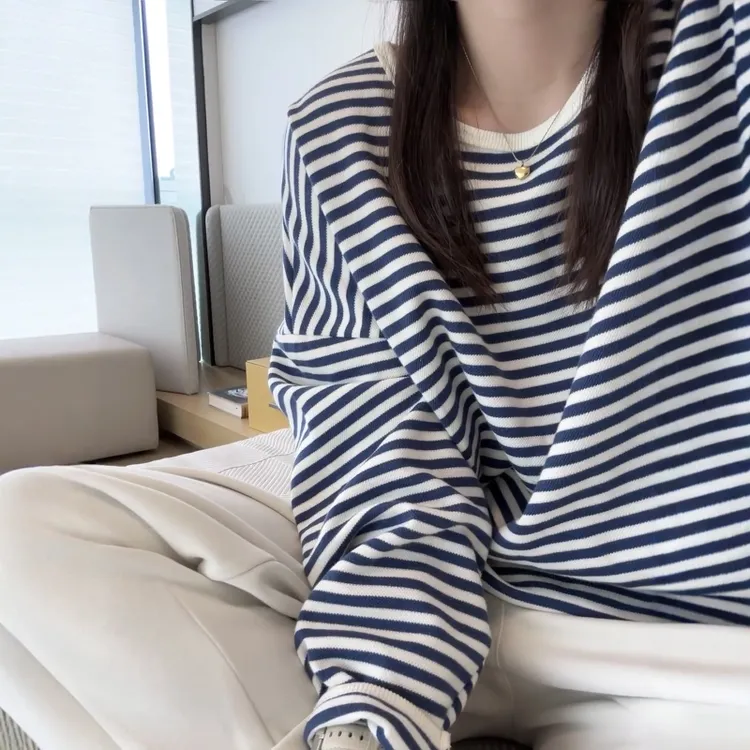 韩系蓝白条纹长袖T恤女2025秋冬新款宽松百搭气质圆领打底衫上衣