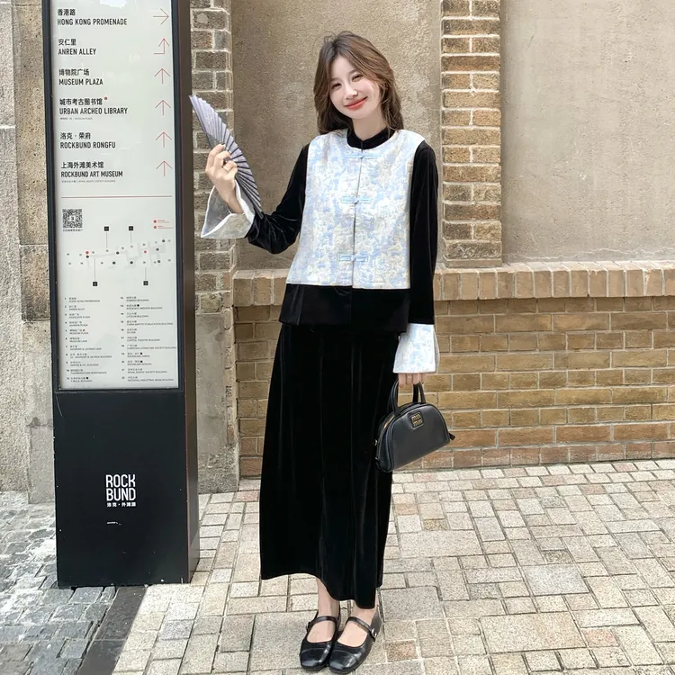 新中式国风套装裙女秋季新款蓝色提花马甲丝绒半身裙打底三件套