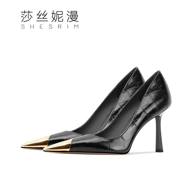 2025时装秀场款秋冬季高跟单鞋尖头细高跟浅口单鞋压纹性感时尚