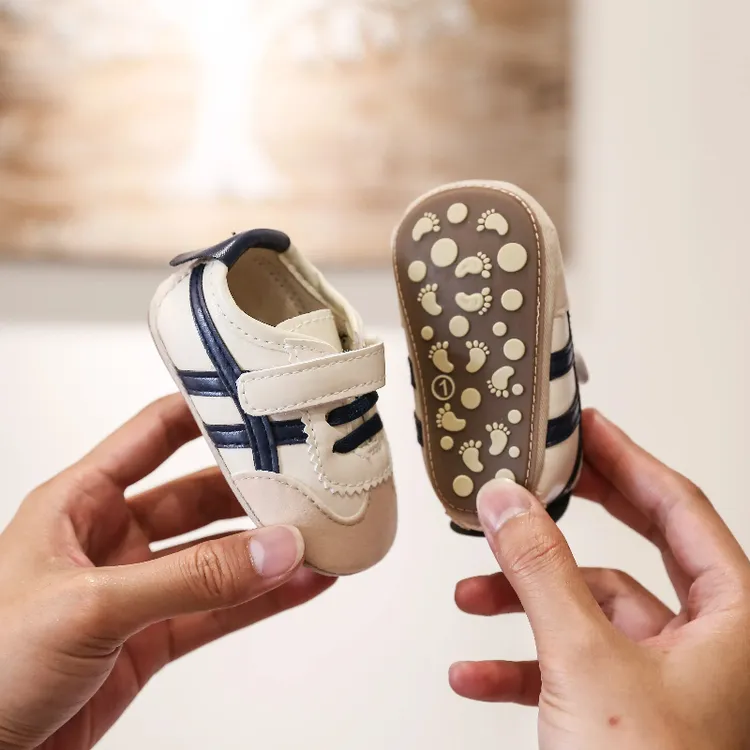 春秋季婴儿鞋0-1岁男女宝宝鞋子3-6-9-12个月软底防滑百搭学步鞋