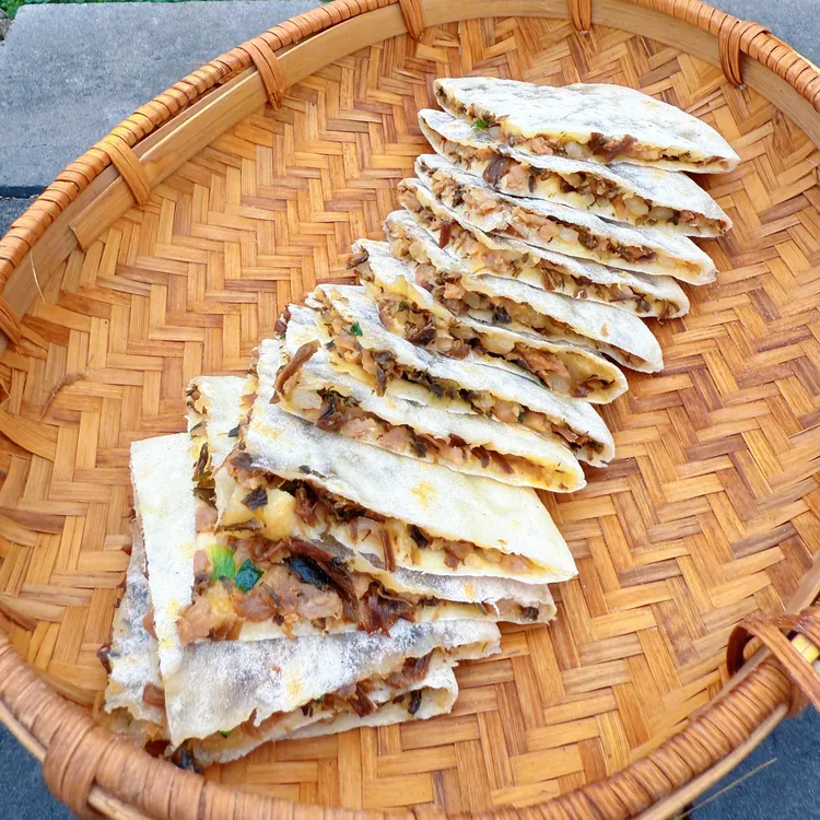农家手工梅干菜肉饼/笋干梅干菜肉饼10个一件+送1个