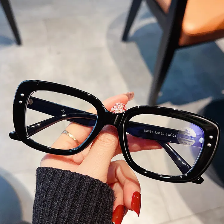 【专柜正品】超清防蓝光高档老花镜 时尚简约显年轻优雅大气商品图