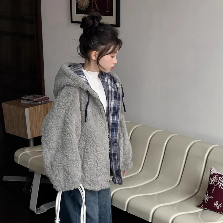 女童毛毛衣外套冬装2025新款儿童韩系两面穿女大童加厚羊羔绒外套