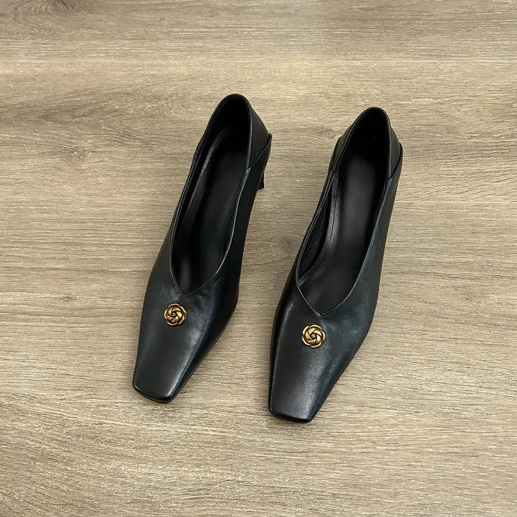 Dannyfrey通勤百搭中古山茶花新款方头一脚蹬粗跟V口显瘦高跟单鞋