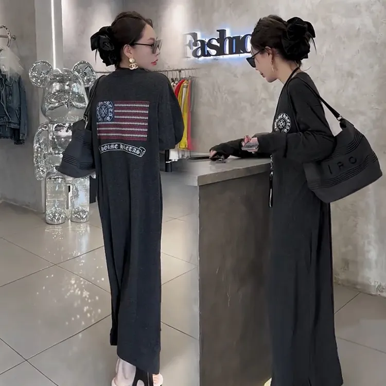 2025秋季新款时尚显瘦气质网红高档洋气女高级百搭宽松大码连衣裙