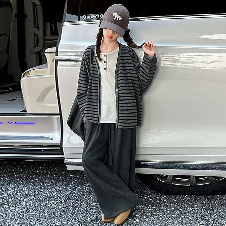 女童秋季休闲开衫套装2025新款女大童洋气时髦秋装糯米裤三件套潮