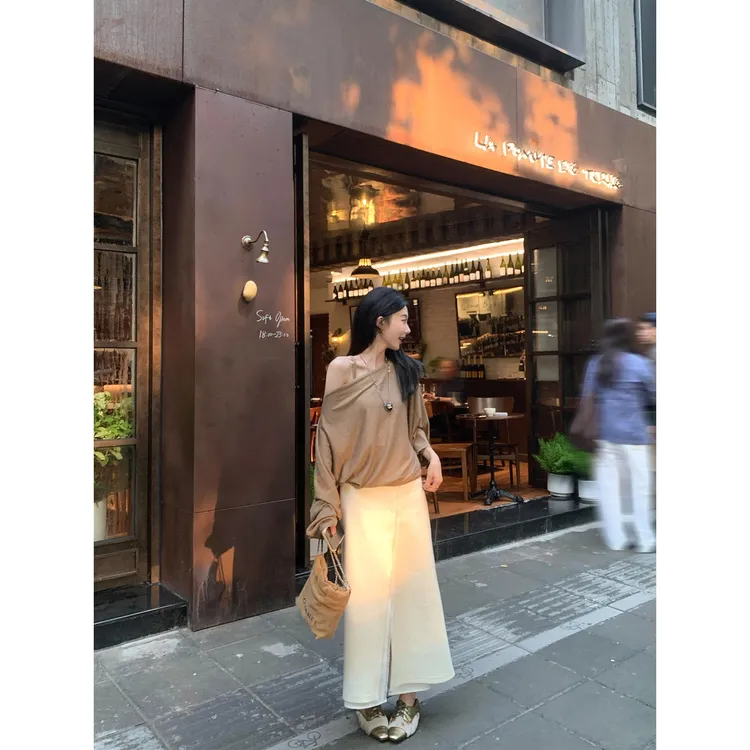 区区欧阳 9/22 20点【半岛美术馆】蕾丝花边中长款开叉半身裙