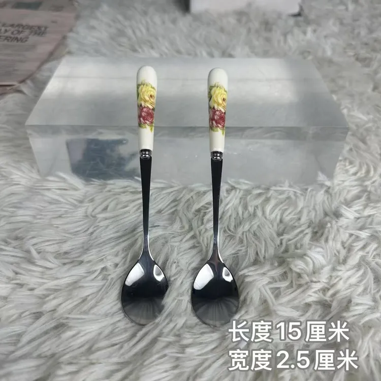 陶瓷欧式象牙黄老镇玫瑰系列小勺子(两个装)