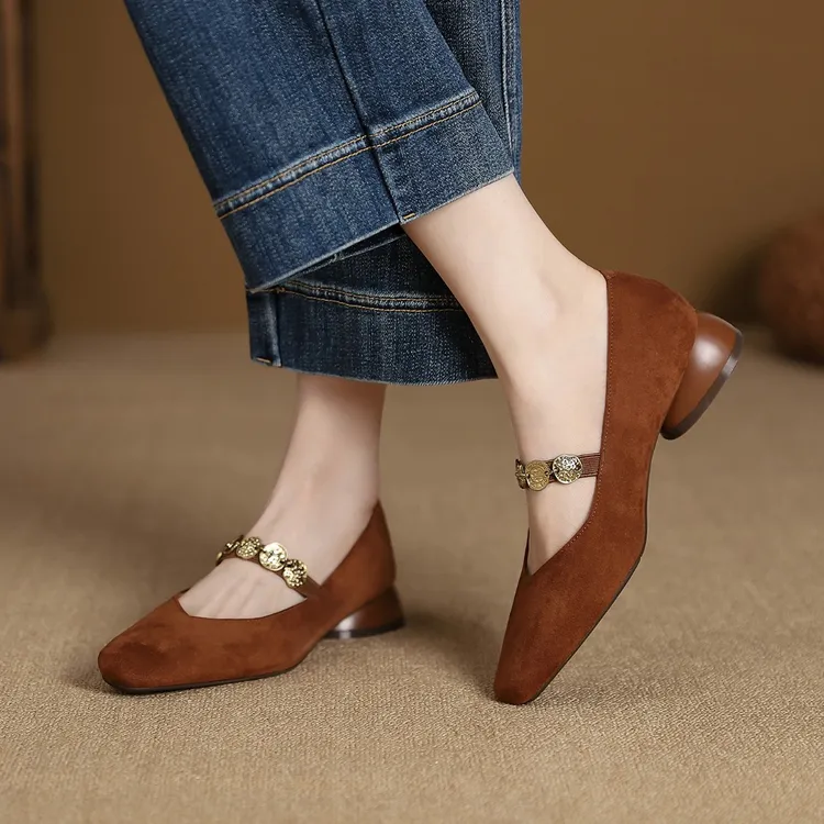 软面方头金币链条气质玛丽珍女鞋2025新款百搭浅口复古粗低跟单鞋