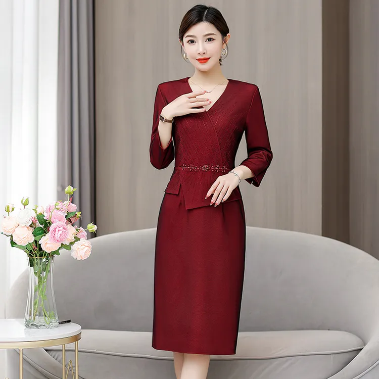 10月结婚妈妈婚宴礼服平时可穿小个子喜婆婆装2025新款旗袍连衣裙