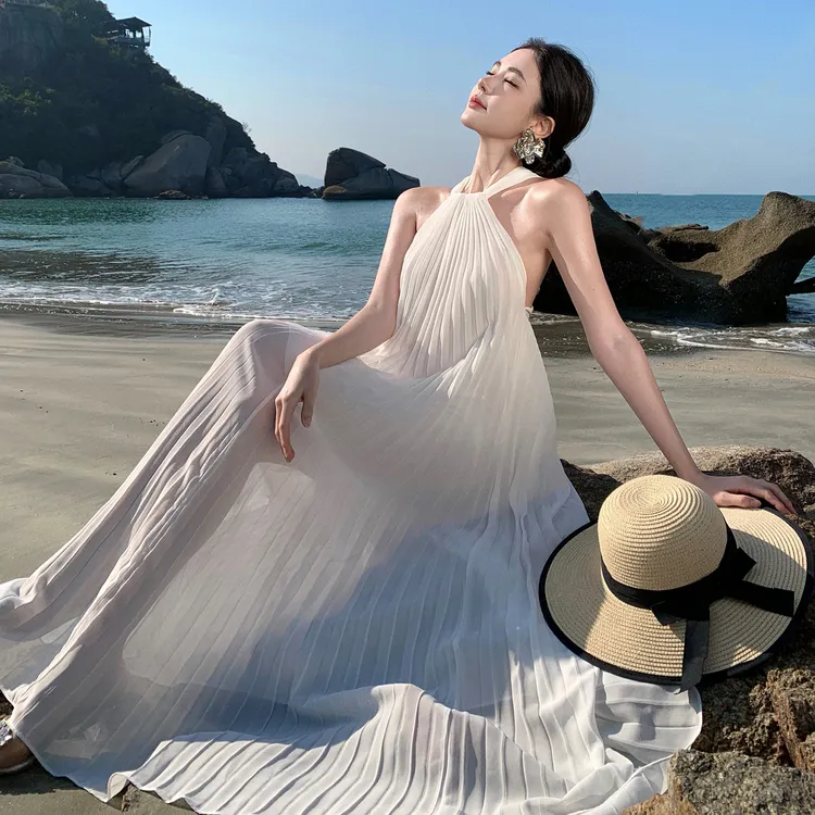 拍照旅游优雅白色压褶序曲女装仙气痞帅炸街风女装度假海边沙滩裙