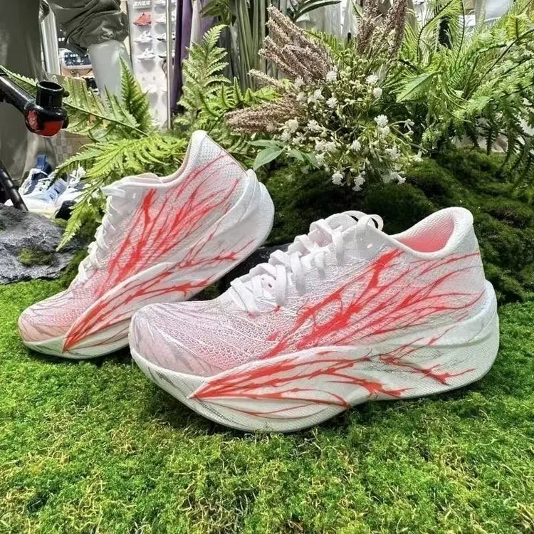 断码迪卡侬贵宾正版C202 6.0心跳全掌碳板氮科技超轻防滑耐磨专业