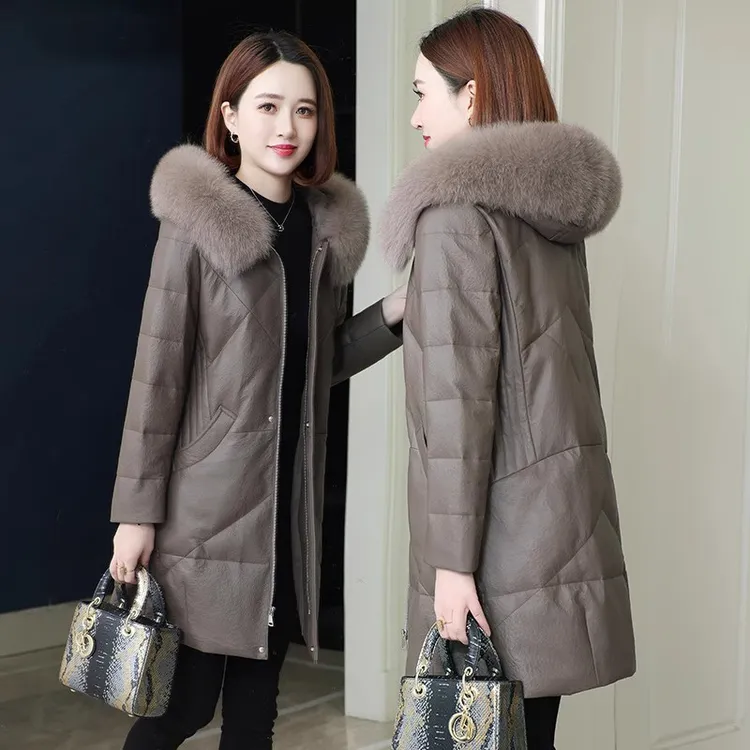 海宁羽绒棉服女2025新款狐狸毛领带帽修身显瘦保暖外套中长款皮衣