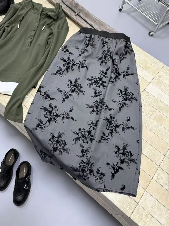 【映歌】设计师款立体植绒半身裙秋款松紧腰街头通勤百搭款高级灰