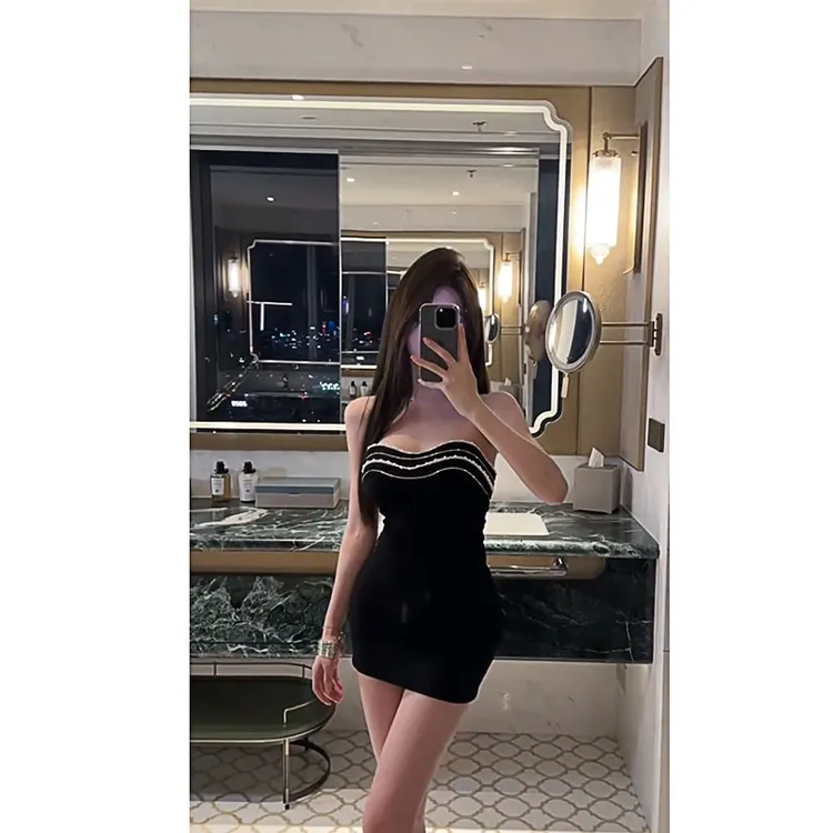 古董千金 黑色抹胸连衣裙2025夏季新款名媛风收腰显瘦包臀小黑裙 