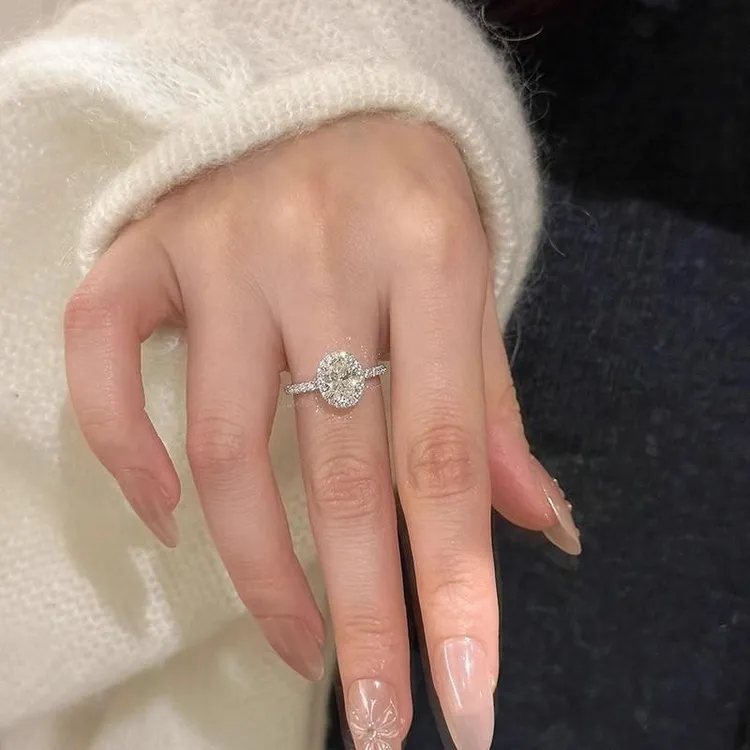 铜合金戒指 鸽子蛋莫桑石戒轻奢高级感小众设计时尚百搭气质指环