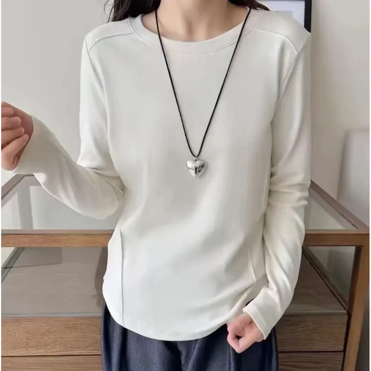 【新品】秋冬必备磨毛糯米绒显瘦打底衫基础款不挑人采用鱼骨收腰设