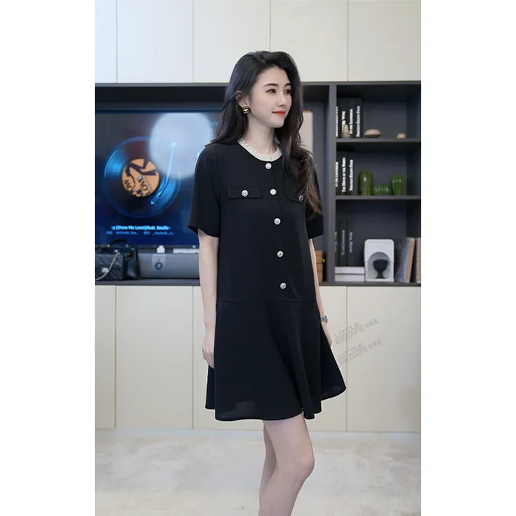 小乖逃D美不胜收  黑色连衣裙 花边领扣子C022