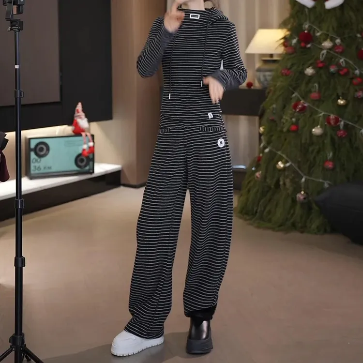 韩版秋冬季条纹时尚套装女2025年设计感个性卫衣休闲阔腿裤两件套